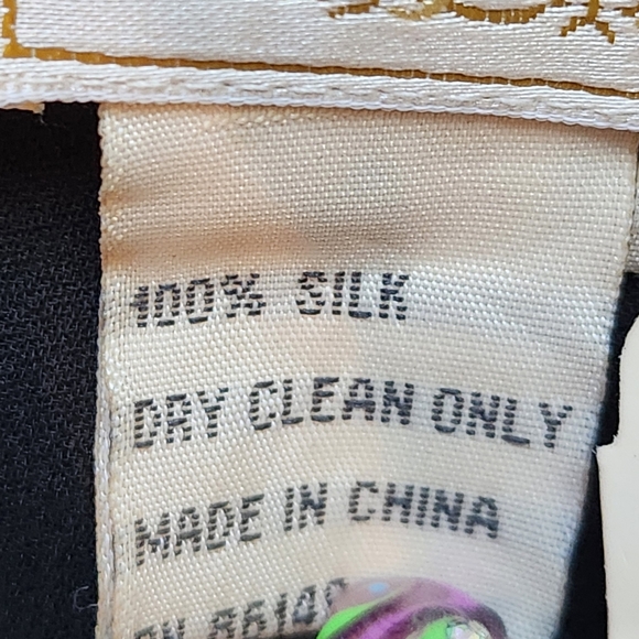 NWT VTG Field Manor 100% silk button-down blouse Size 12 Color black - Picture 8 of 14